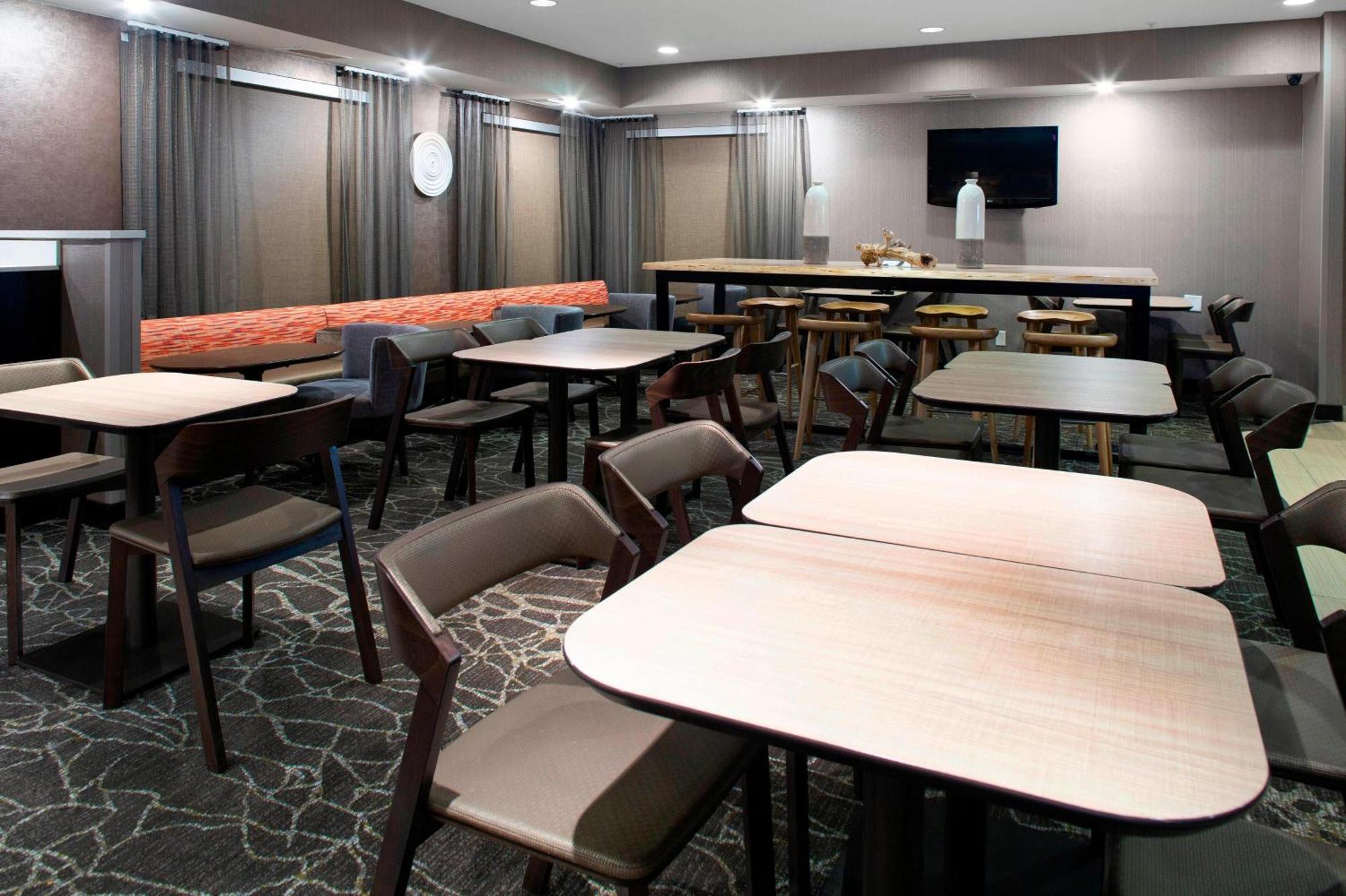 Springhill Suites By Marriott Memphis East Galleria Eksteriør billede